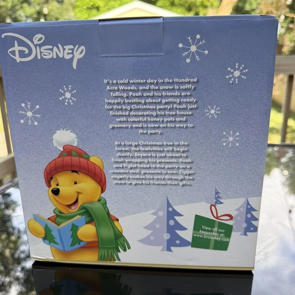Disney Winnie the Pooh Collectible Porcelain Village Lights Up Brass Key VTG NOS